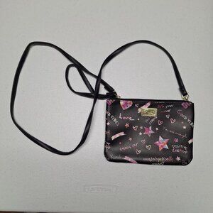 Betsey Johnson Luv Peace Crossbody Wristlet Black Pink Quotes Dream Good‎ Vibes